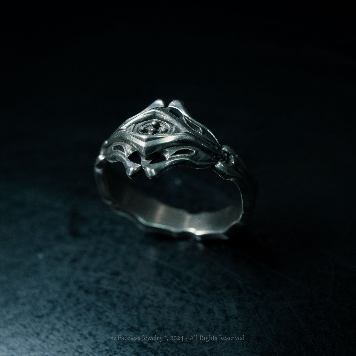 The Famine Ring: A Haunting Tribute to Arcane Beauty