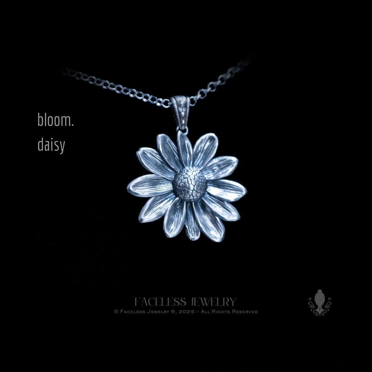 bloom. Daisy — A Sterling Silver Floral Pendant