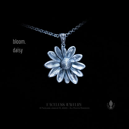 bloom. Daisy — A Sterling Silver Floral Pendant